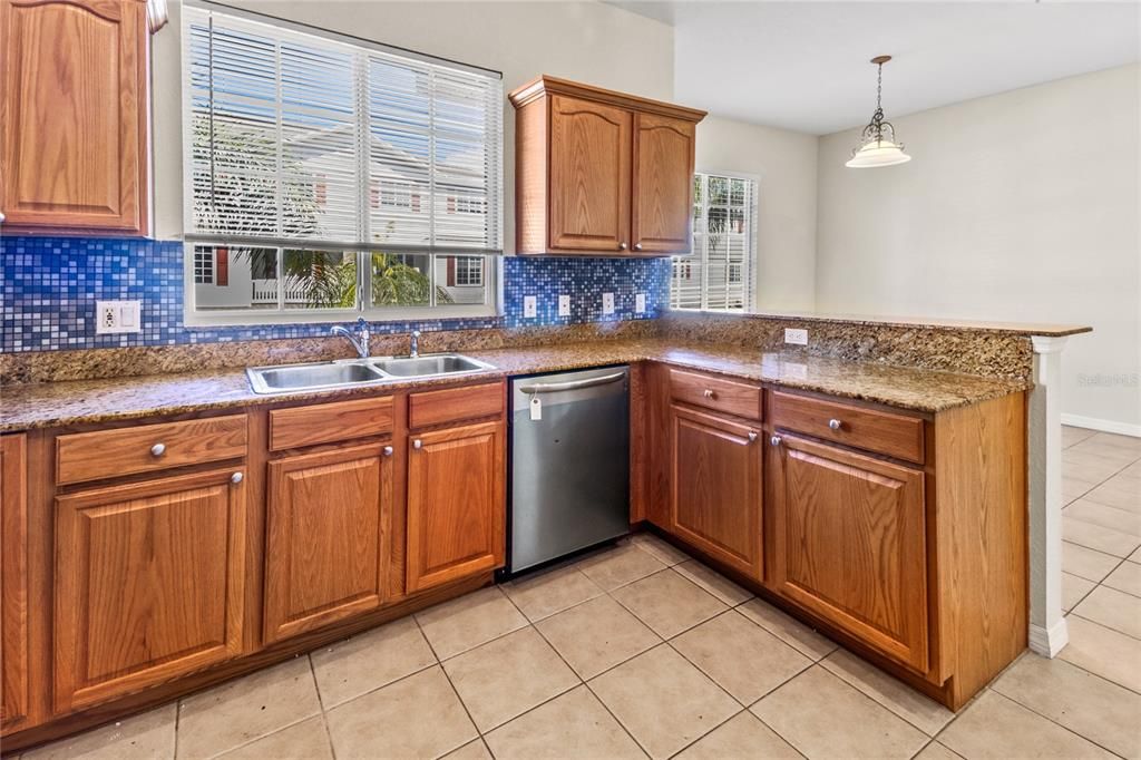 For Sale: $339,900 (4 beds, 3 baths, 2604 Square Feet)