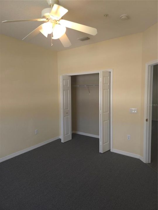 For Sale: $339,900 (4 beds, 3 baths, 2604 Square Feet)