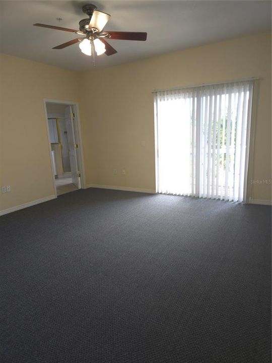 For Sale: $339,900 (4 beds, 3 baths, 2604 Square Feet)