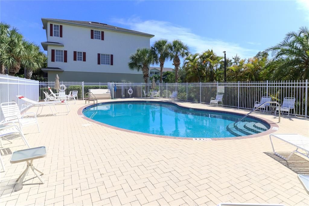 For Sale: $339,900 (4 beds, 3 baths, 2604 Square Feet)