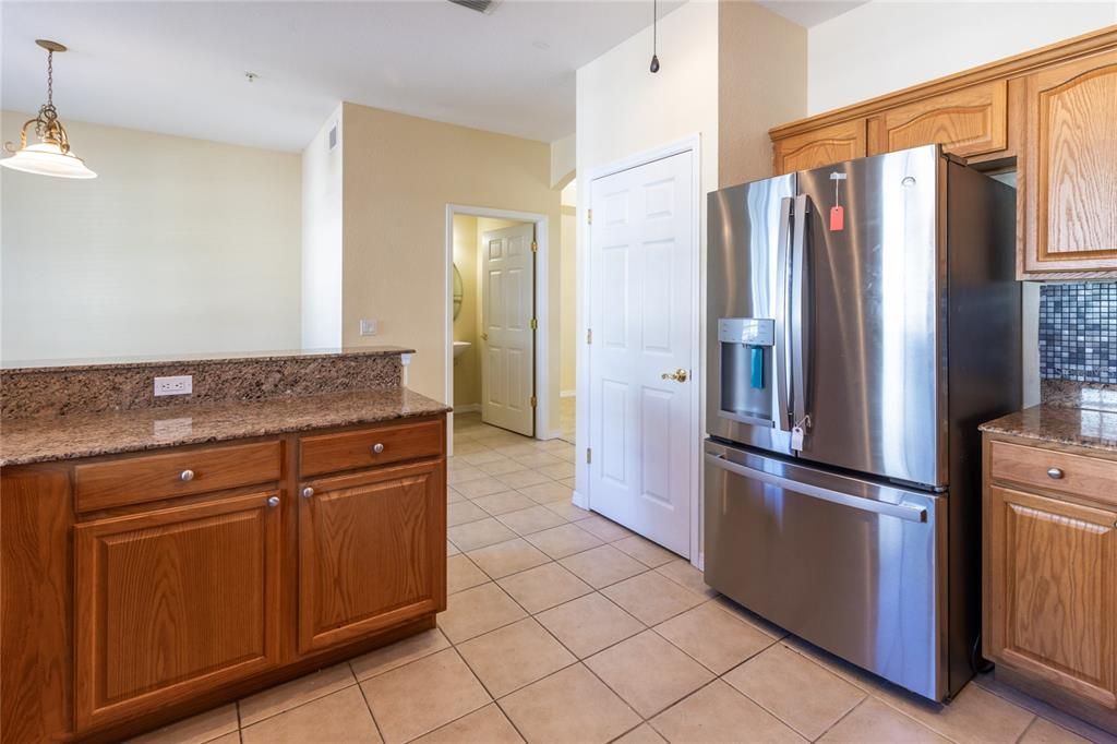 For Sale: $339,900 (4 beds, 3 baths, 2604 Square Feet)