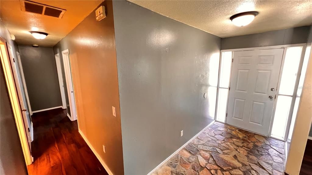 В аренду: $2,149 (3 спален, 2 ванн, 1686 Квадратных фут)