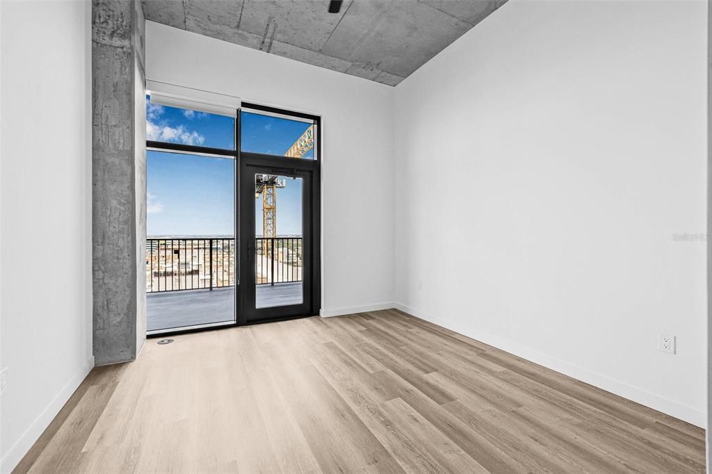For Rent: $6,995 (3 beds, 3 baths, 1891 Square Feet)