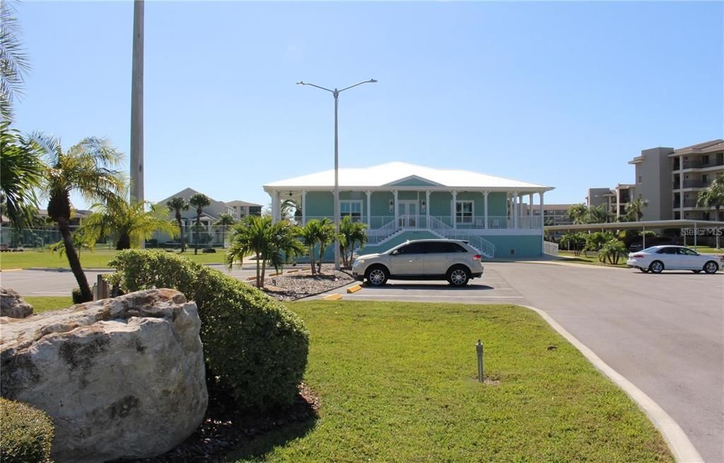 En Venta: $1,150,000 (0.34 acres)