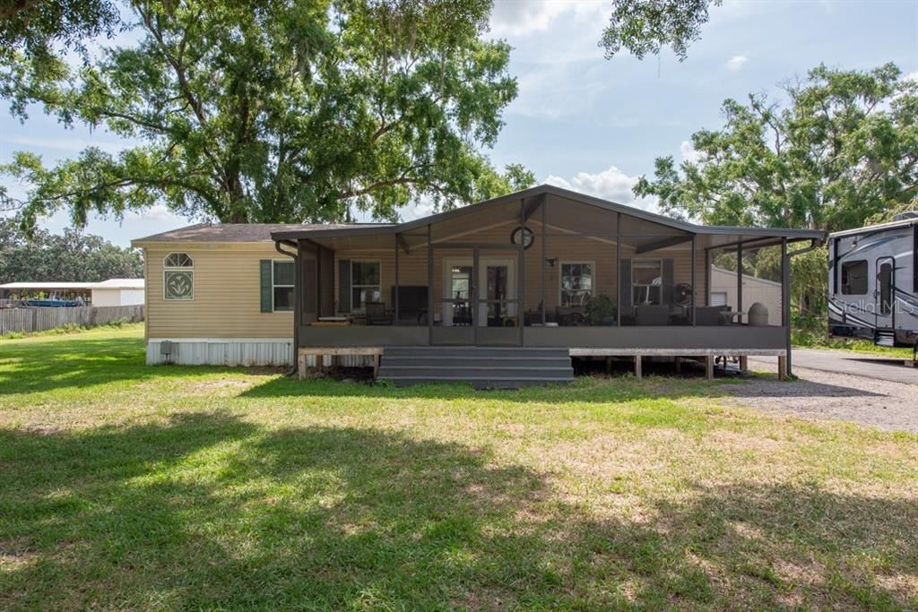 Vendido Recientemente: $300,000 (3 camas, 2 baños, 1344 Pies cuadrados)