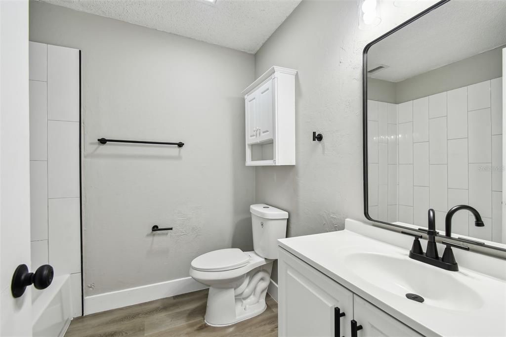 Active With Contract: $185,000 (2 beds, 2 baths, 1075 Square Feet)