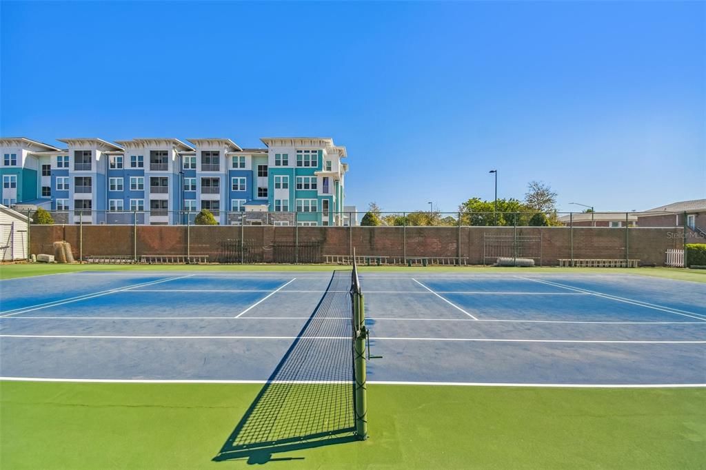 Active With Contract: $185,000 (2 beds, 2 baths, 1075 Square Feet)