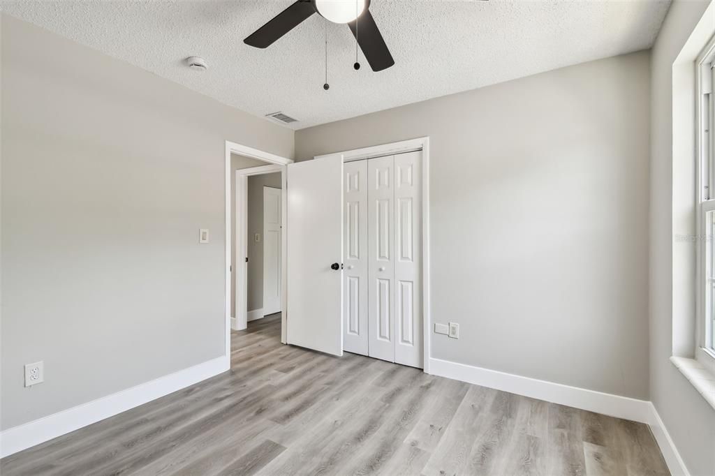 Active With Contract: $185,000 (2 beds, 2 baths, 1075 Square Feet)