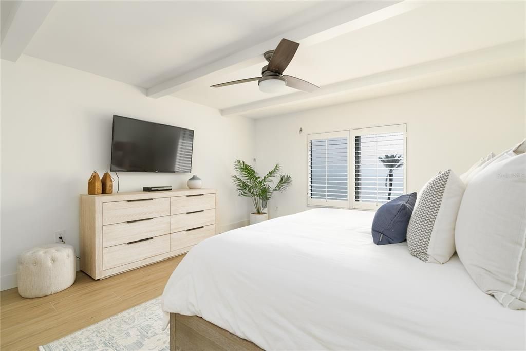 En Venta: $1,150,000 (2 camas, 2 baños, 1299 Pies cuadrados)