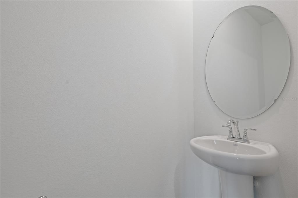 Active With Contract: $436,643 (5 beds, 3 baths, 3030 Square Feet)