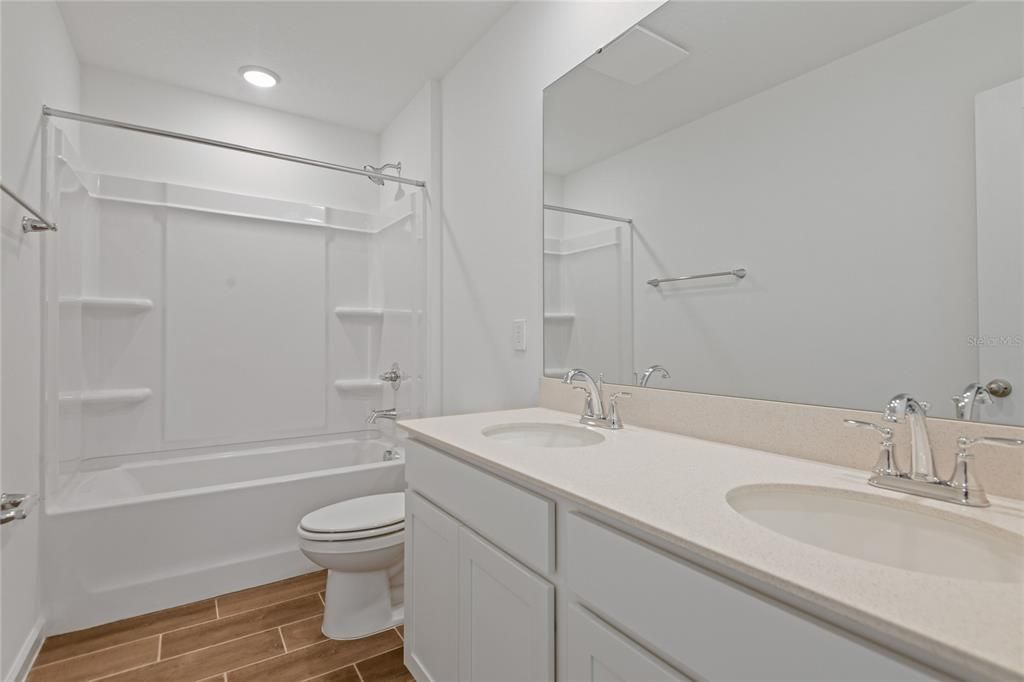 Active With Contract: $436,643 (5 beds, 3 baths, 3030 Square Feet)