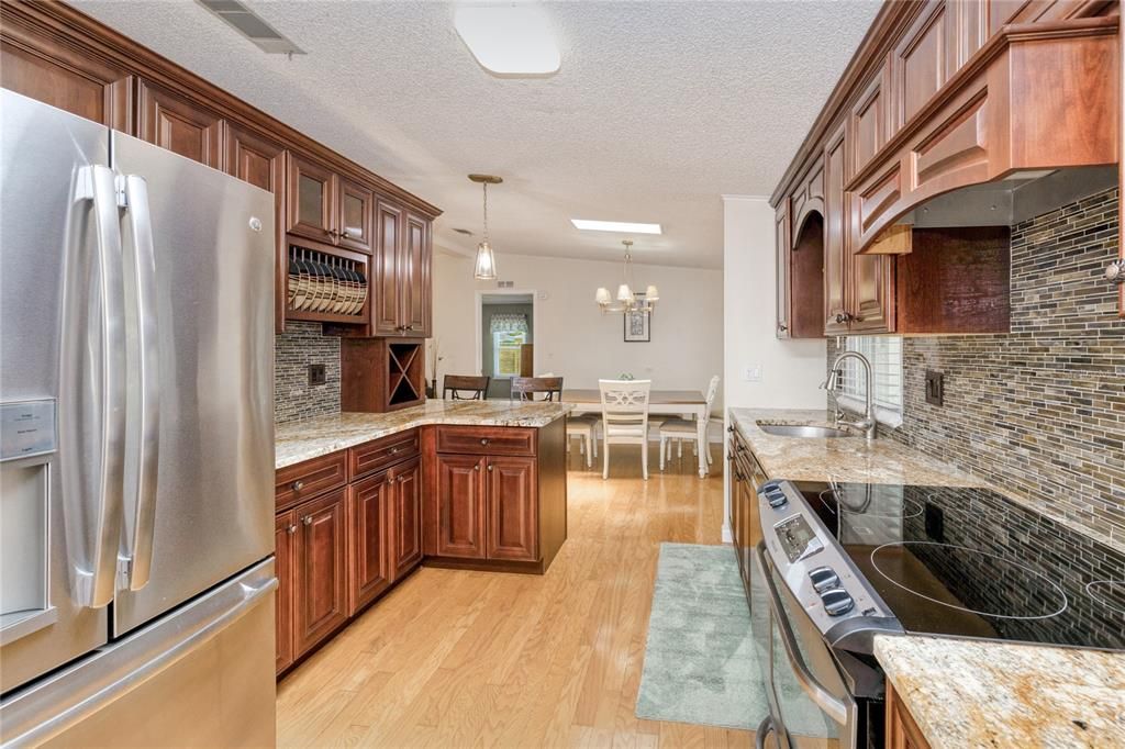 En Venta: $234,900 (3 camas, 2 baños, 1876 Pies cuadrados)