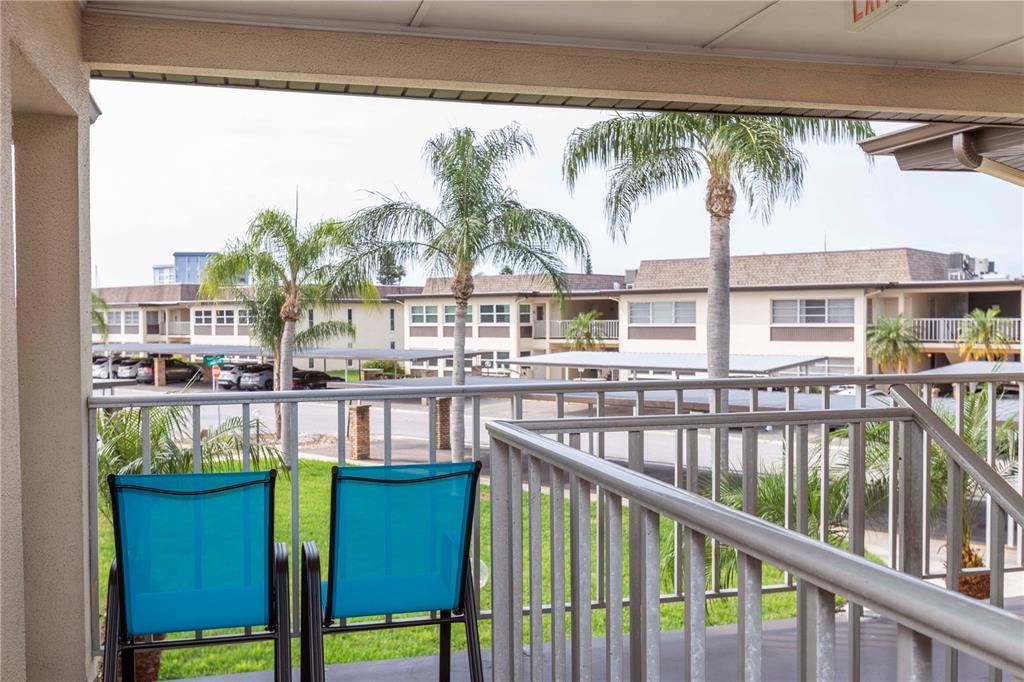 待售: $99,000 (1 贝兹, 1 浴室, 732 平方英尺)