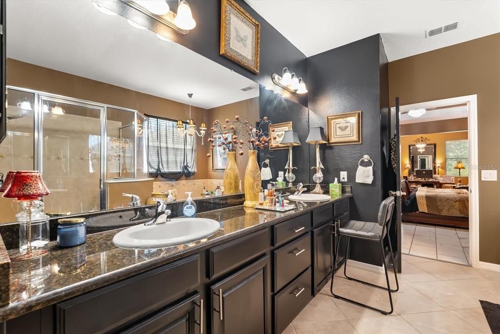 Active With Contract: $617,500 (5 beds, 4 baths, 2830 Square Feet)