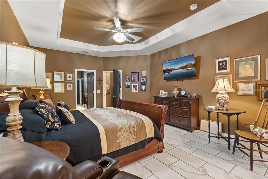 Active With Contract: $617,500 (5 beds, 4 baths, 2830 Square Feet)