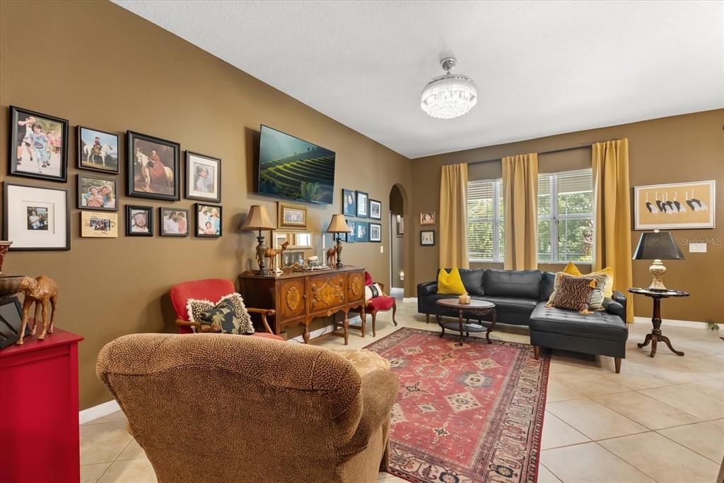 Active With Contract: $617,500 (5 beds, 4 baths, 2830 Square Feet)