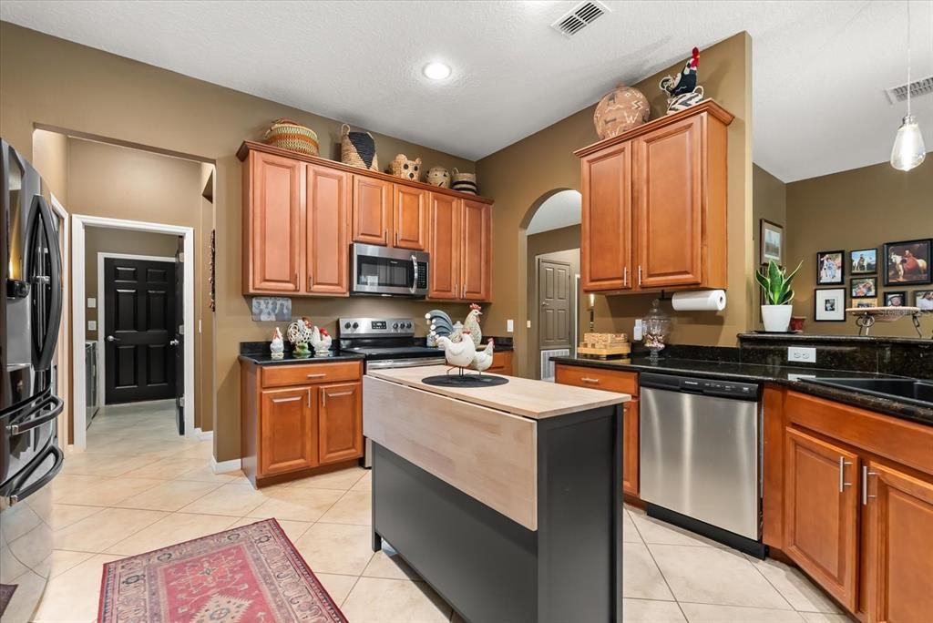 Active With Contract: $617,500 (5 beds, 4 baths, 2830 Square Feet)