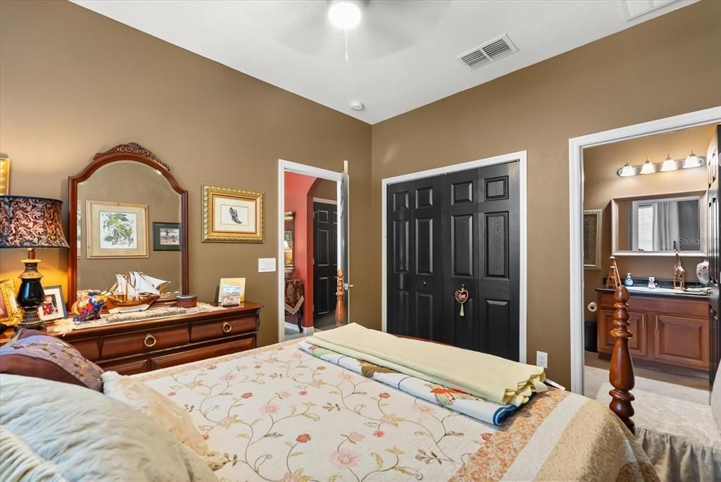 Active With Contract: $617,500 (5 beds, 4 baths, 2830 Square Feet)