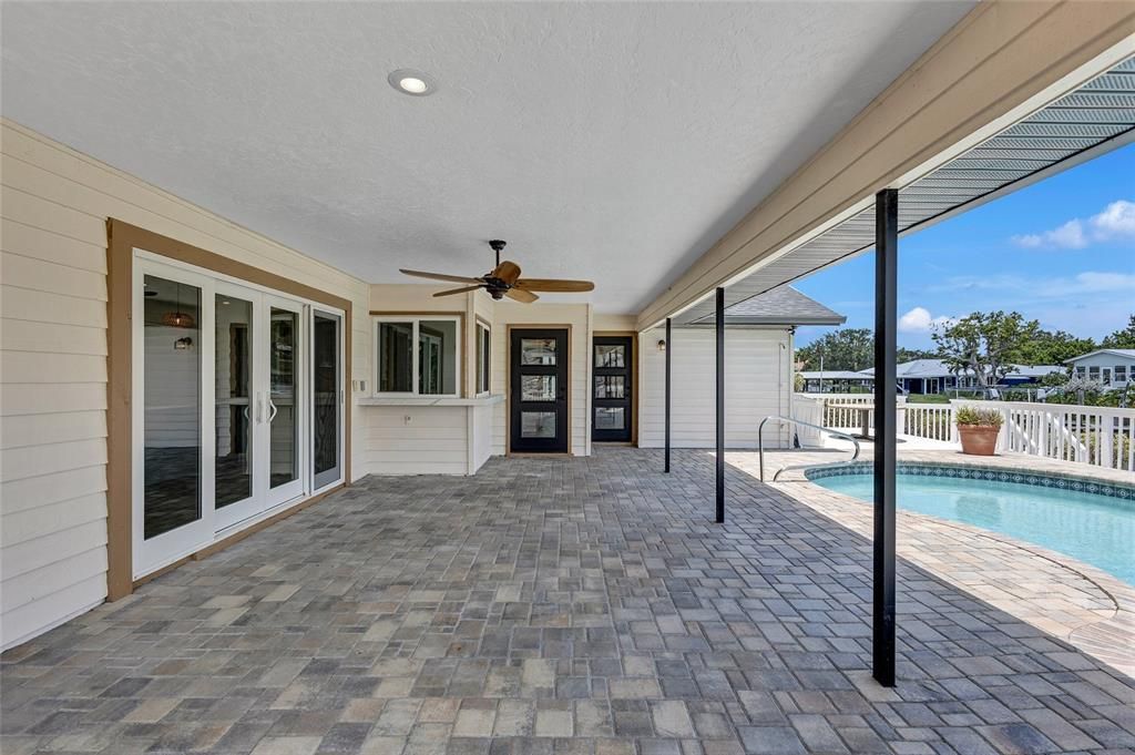 На продажу: $1,100,000 (4 спален, 3 ванн, 2777 Квадратных фут)