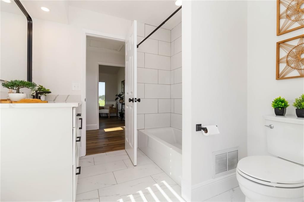 На продажу: $1,100,000 (4 спален, 3 ванн, 2777 Квадратных фут)