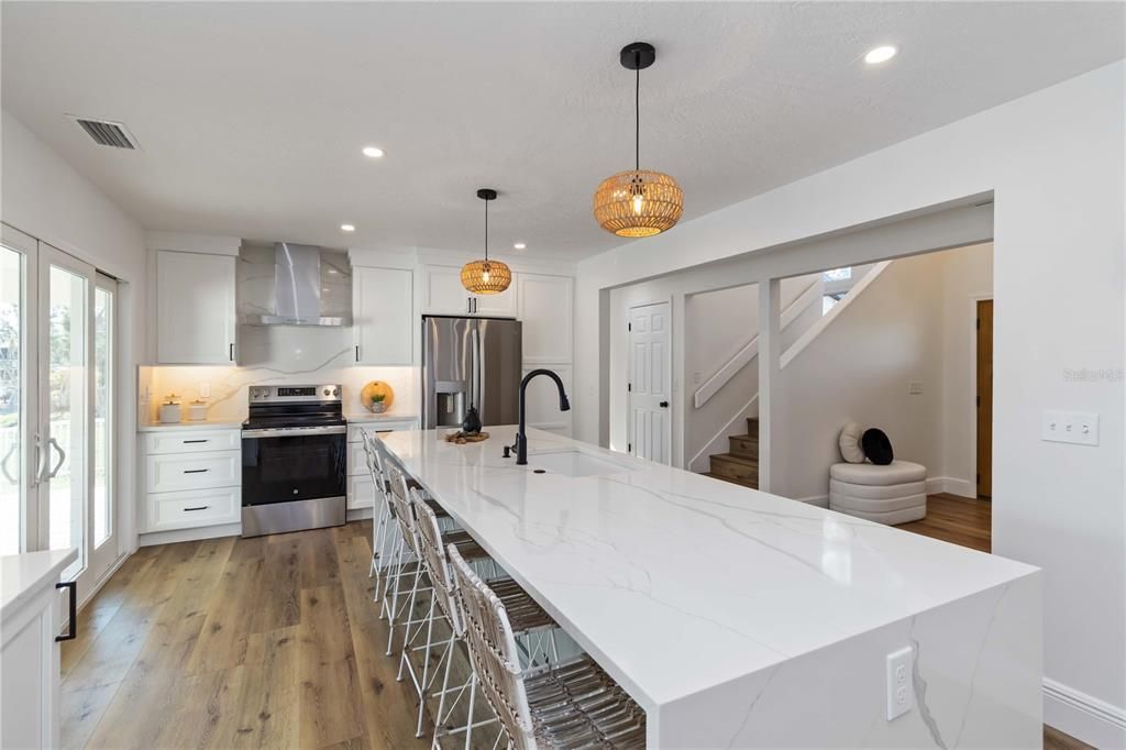 На продажу: $1,100,000 (4 спален, 3 ванн, 2777 Квадратных фут)