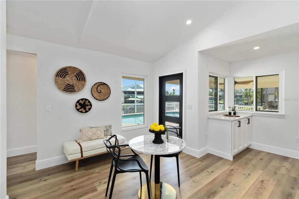 На продажу: $1,100,000 (4 спален, 3 ванн, 2777 Квадратных фут)