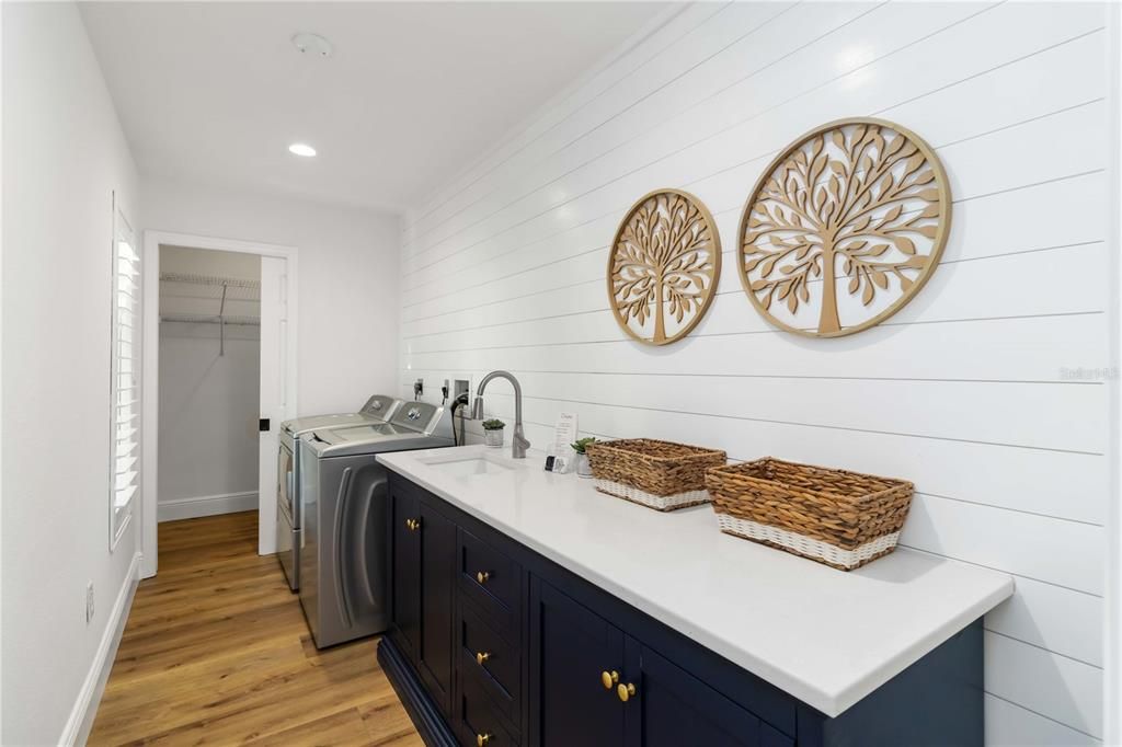 На продажу: $1,100,000 (4 спален, 3 ванн, 2777 Квадратных фут)