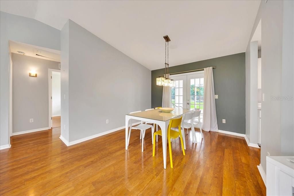 En Venta: $625,000 (3 camas, 2 baños, 1566 Pies cuadrados)