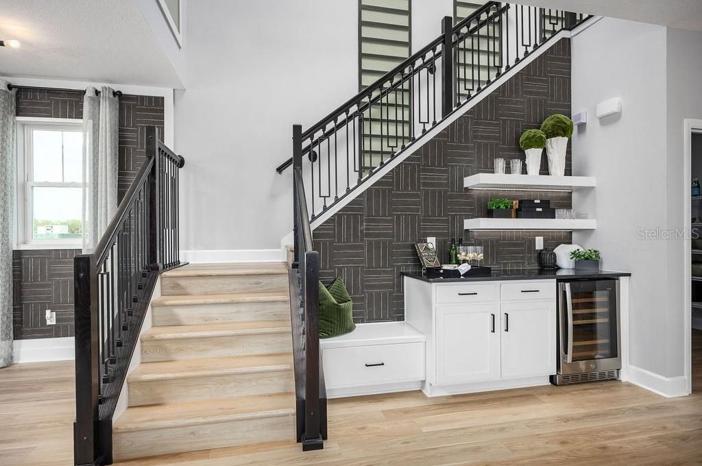 Active With Contract: $599,990 (3 beds, 2 baths, 2341 Square Feet)