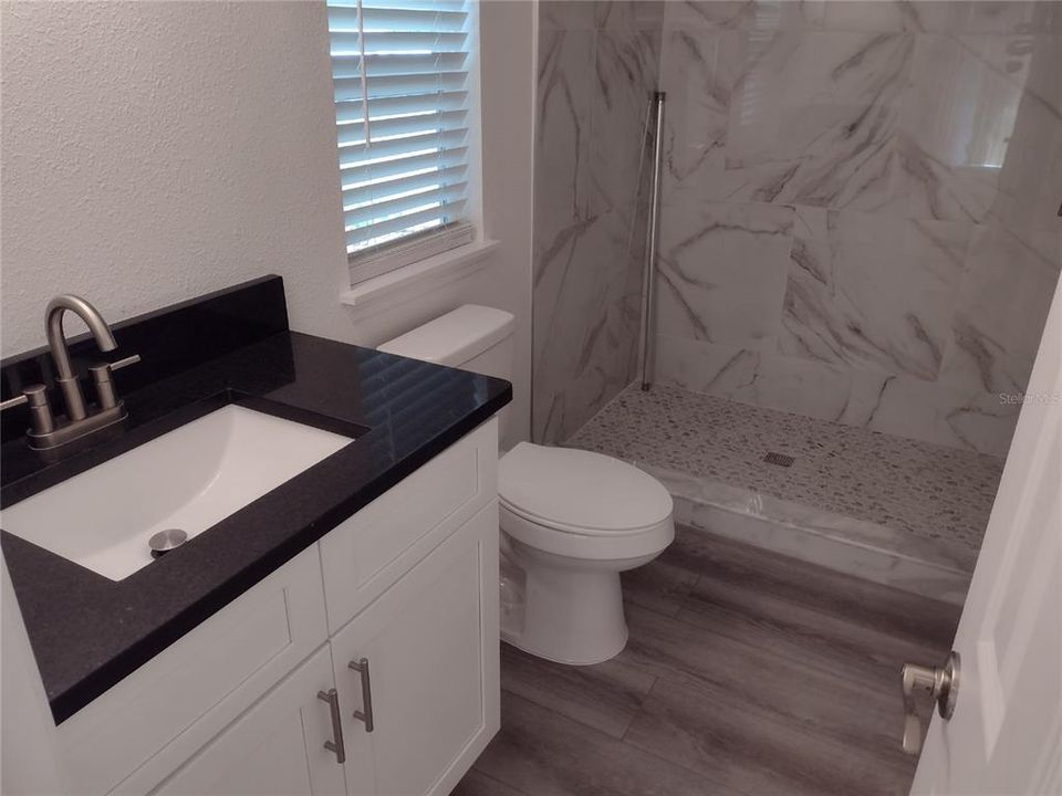 待售: $259,900 (3 贝兹, 2 浴室, 960 平方英尺)