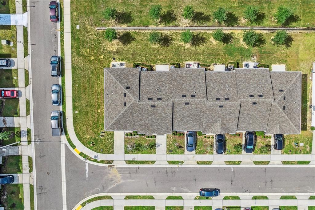 合同活跃: $244,900 (3 贝兹, 2 浴室, 1404 平方英尺)