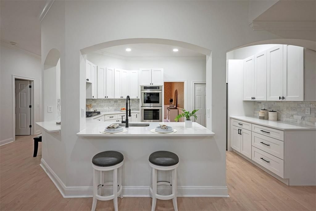 待售: $735,000 (3 贝兹, 2 浴室, 2408 平方英尺)