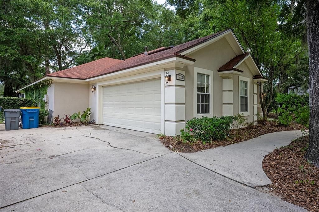 待售: $735,000 (3 贝兹, 2 浴室, 2408 平方英尺)