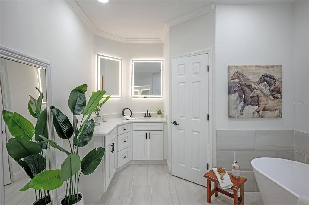 待售: $735,000 (3 贝兹, 2 浴室, 2408 平方英尺)