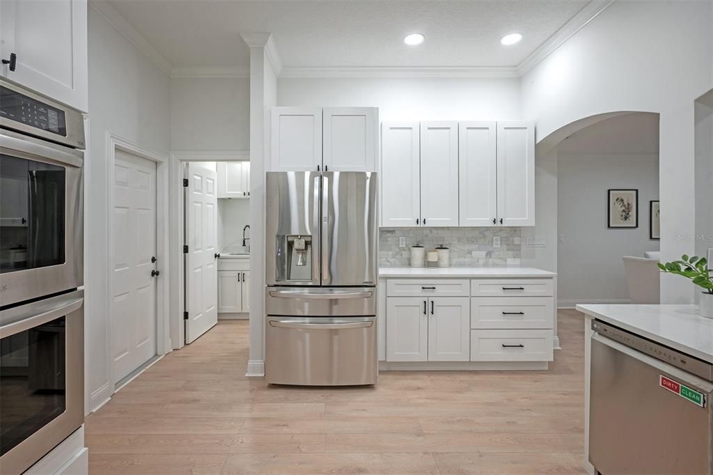 待售: $735,000 (3 贝兹, 2 浴室, 2408 平方英尺)