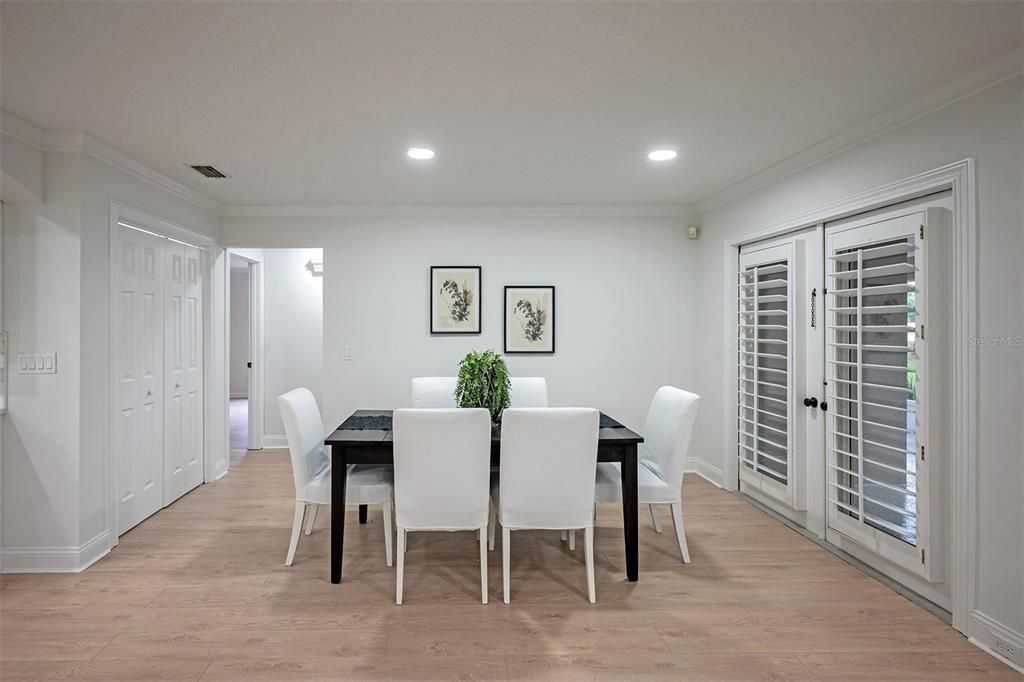 待售: $735,000 (3 贝兹, 2 浴室, 2408 平方英尺)