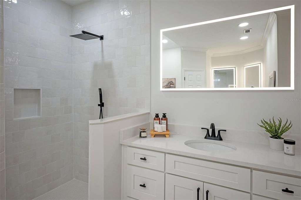 待售: $735,000 (3 贝兹, 2 浴室, 2408 平方英尺)