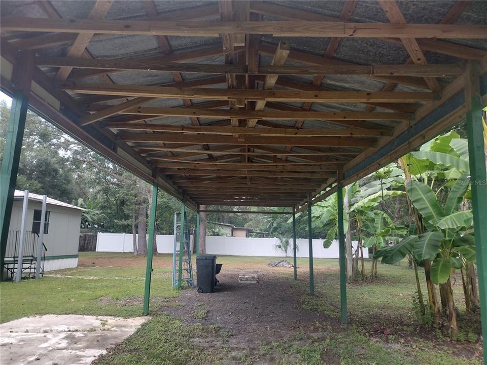 For Sale: $179,000 (2 beds, 2 baths, 868 Square Feet)