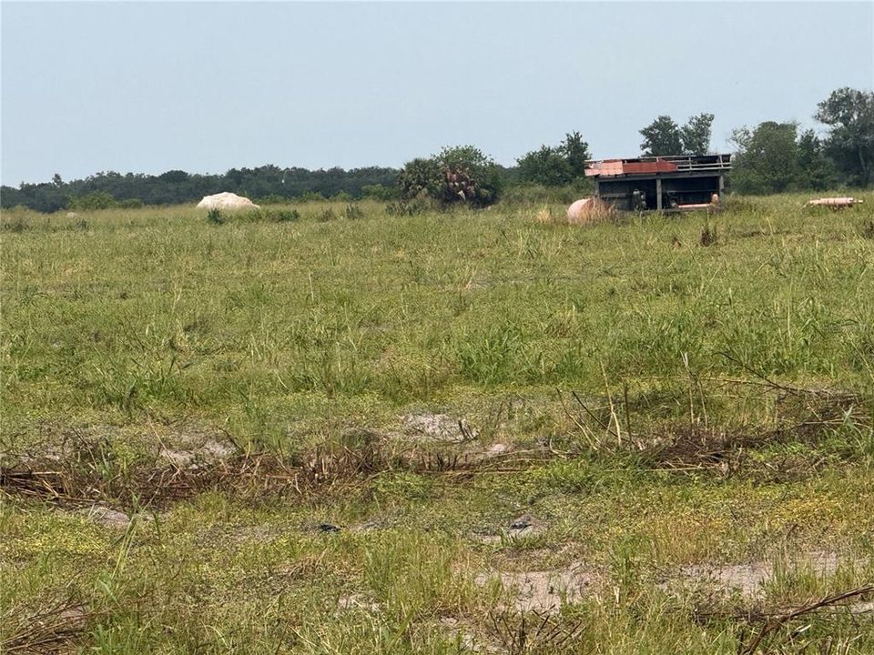 En Venta: $899,000 (48.85 acres)