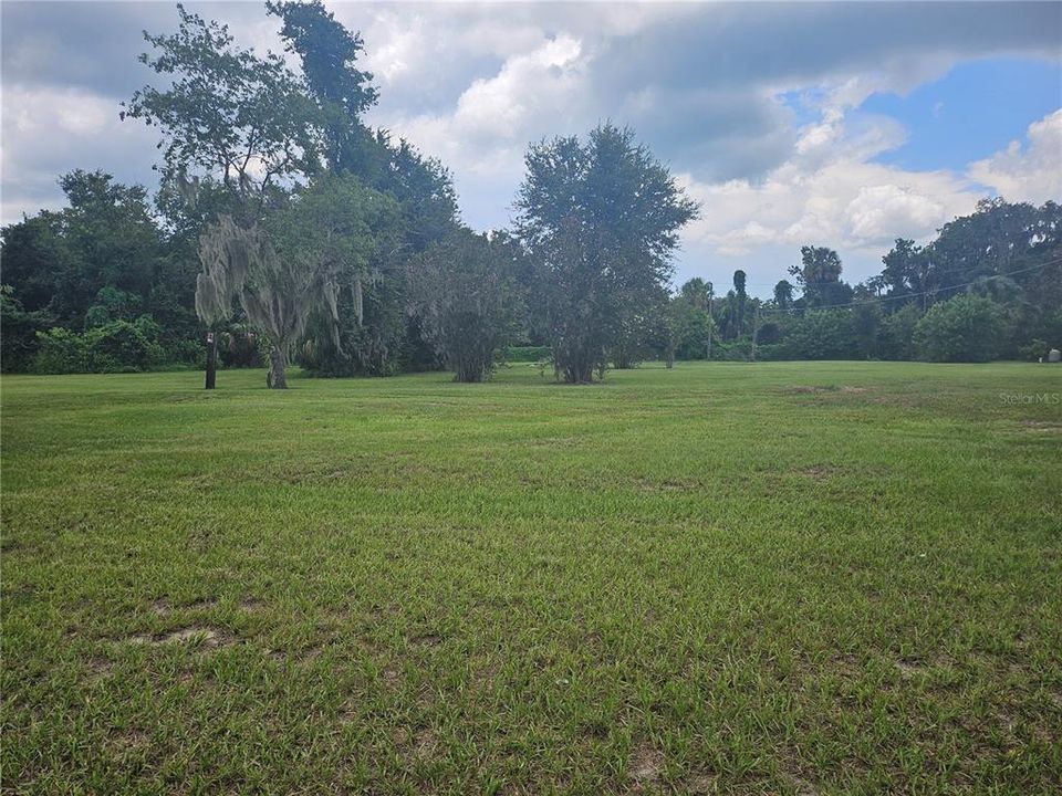 En Venta: $589,000 (5.99 acres)