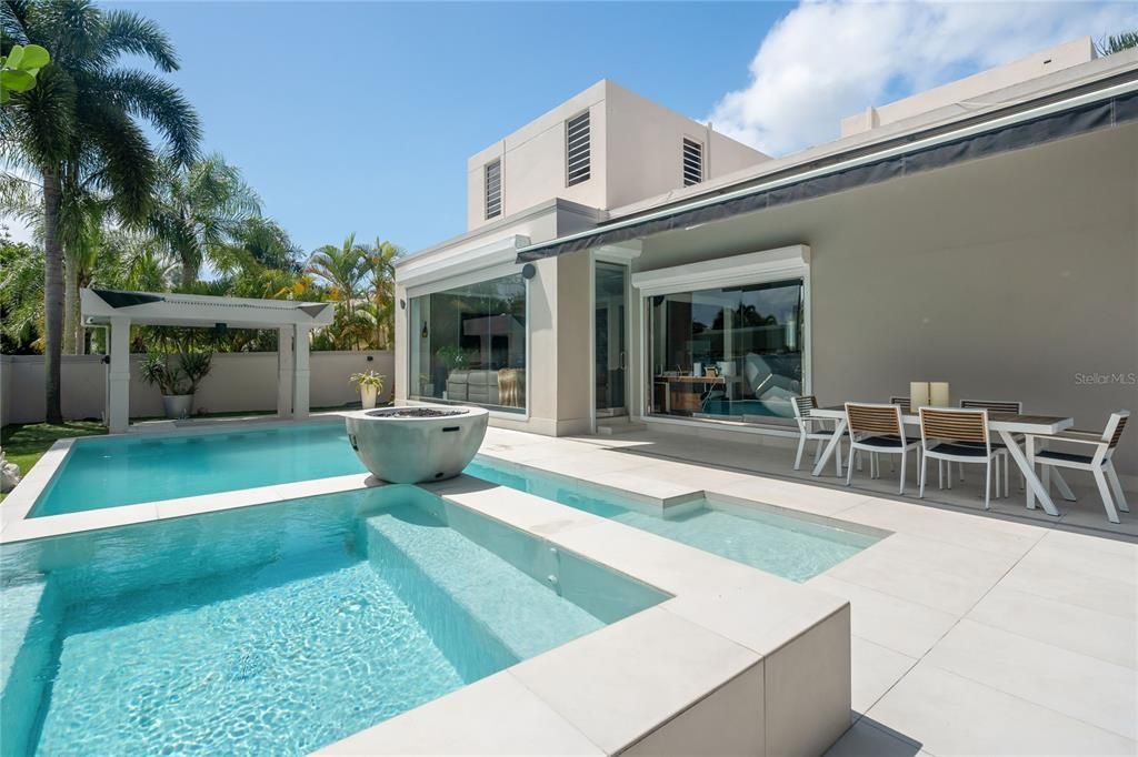 En Venta: $1,850,000 (4 camas, 3 baños, 3462 Pies cuadrados)