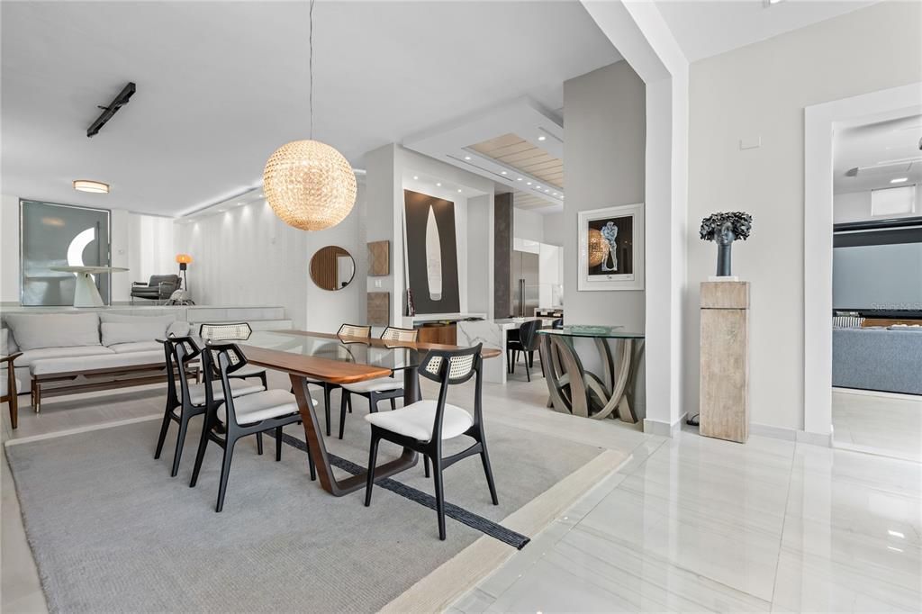 En Venta: $1,850,000 (4 camas, 3 baños, 3462 Pies cuadrados)