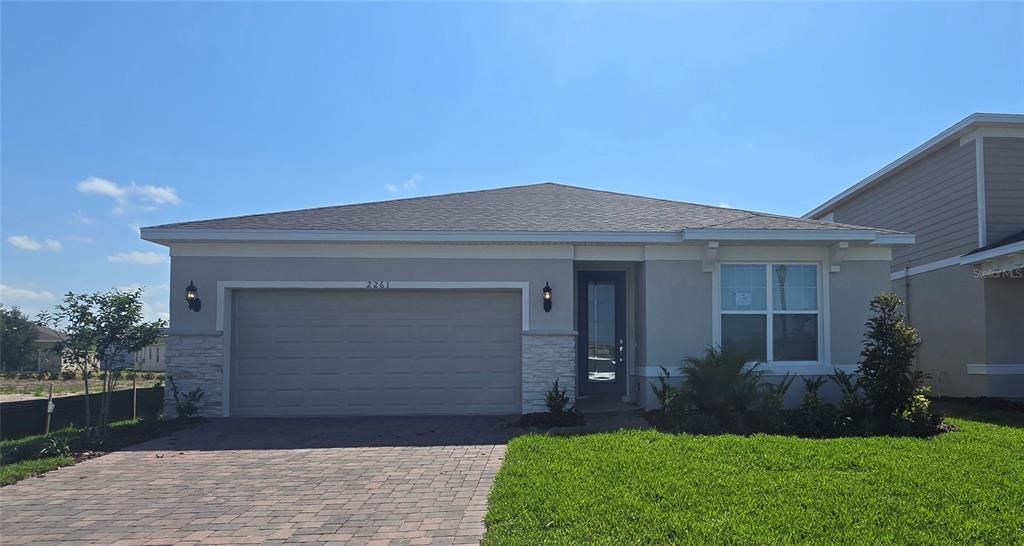 Vendido Recientemente: $449,720 (4 camas, 2 baños, 1850 Pies cuadrados)