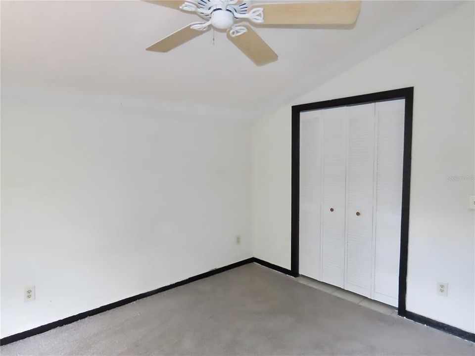 Под контрактом: $284,900 (3 спален, 2 ванн, 1848 Квадратных фут)