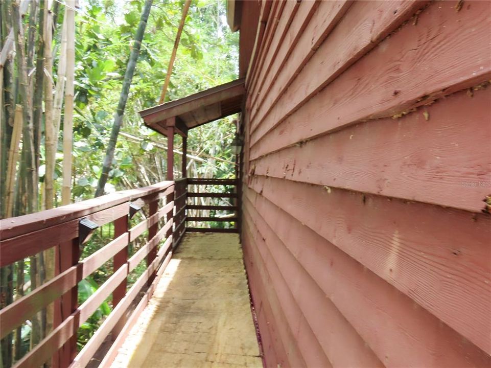 Под контрактом: $284,900 (3 спален, 2 ванн, 1848 Квадратных фут)