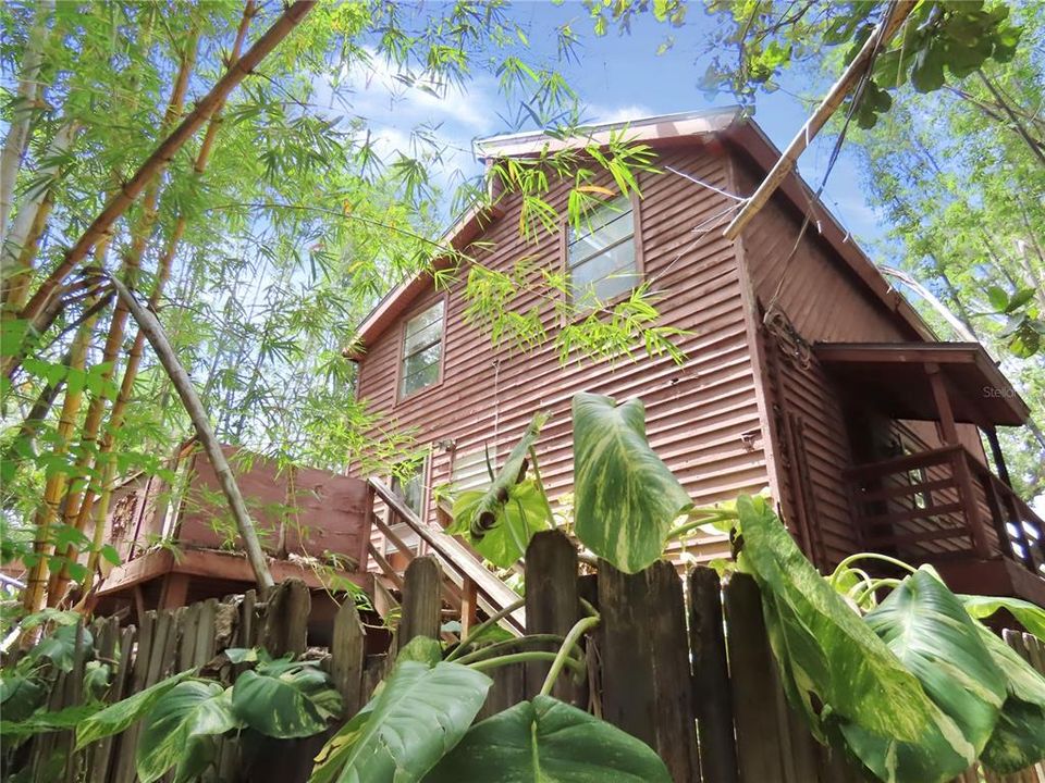 Под контрактом: $284,900 (3 спален, 2 ванн, 1848 Квадратных фут)