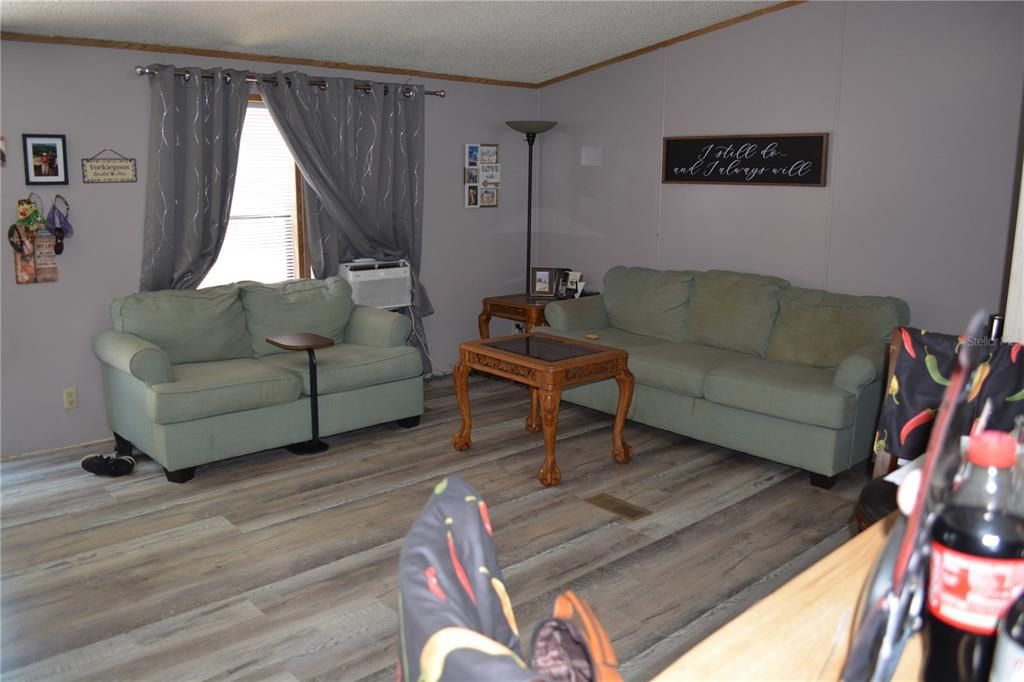 待售: $169,999 (3 贝兹, 2 浴室, 1080 平方英尺)