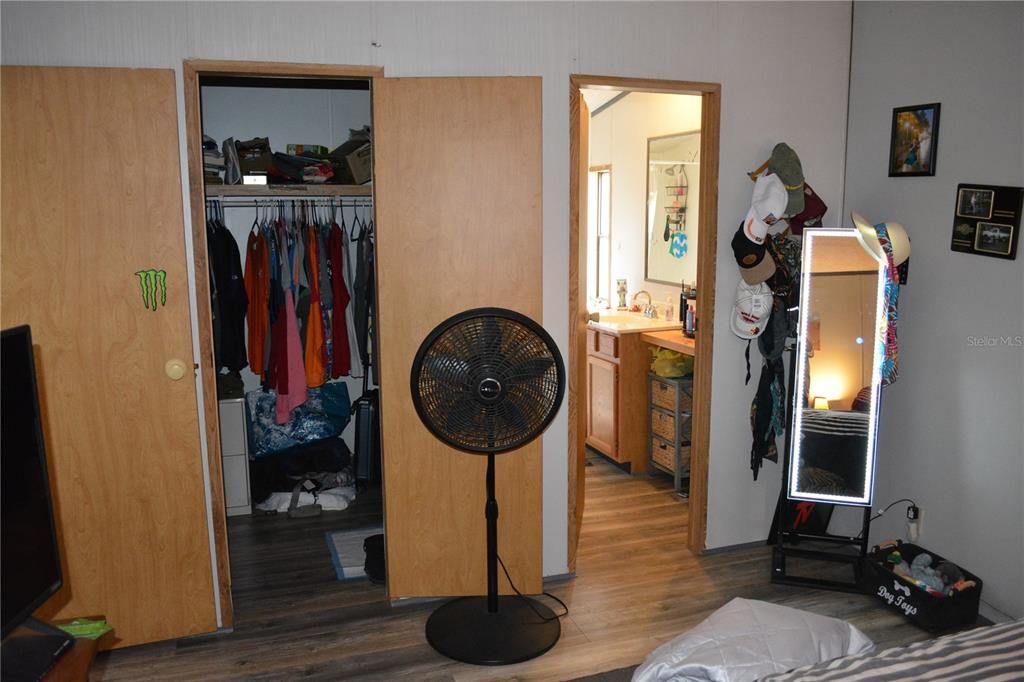 待售: $169,999 (3 贝兹, 2 浴室, 1080 平方英尺)