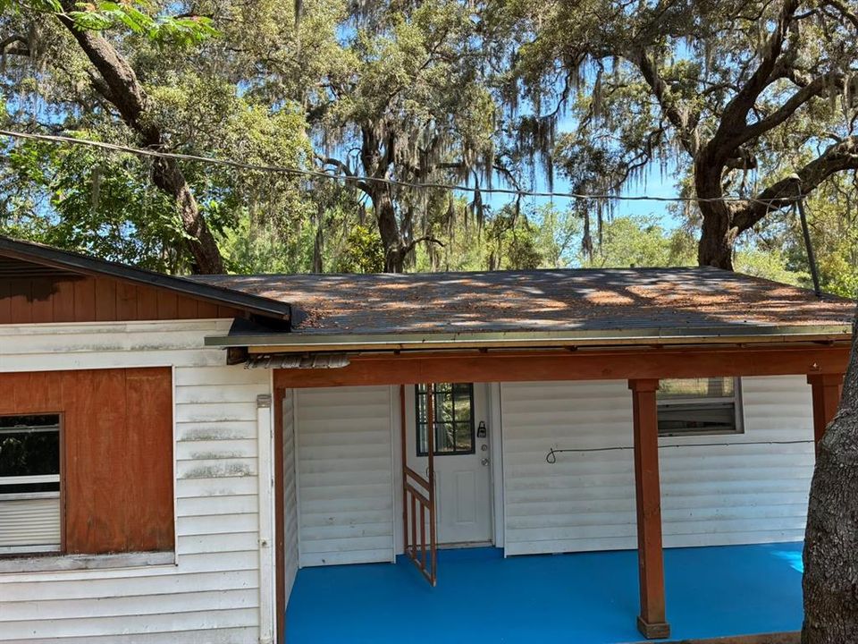 For Sale: $118,000 (2 beds, 1 baths, 850 Square Feet)