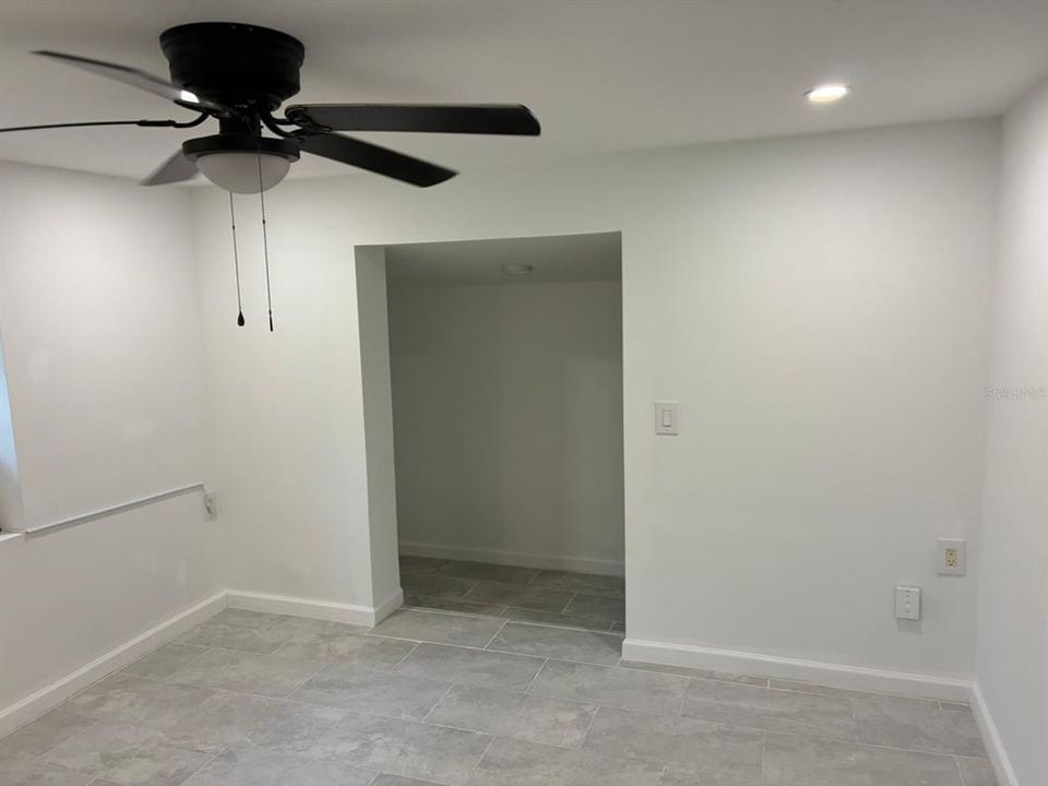 For Sale: $118,000 (2 beds, 1 baths, 850 Square Feet)